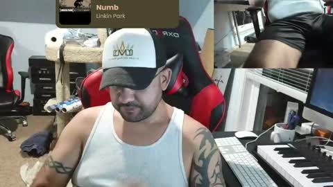 LatinLover83 online show from April 21, 2026, 5:03 am