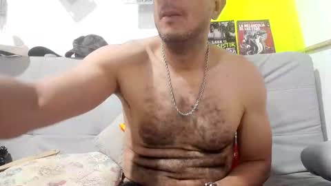 Snapshot of latinmartin254 chatting on September 10, 2025, 2:00 am latinmartin254 online show from September 10, 2025, 2:00 am