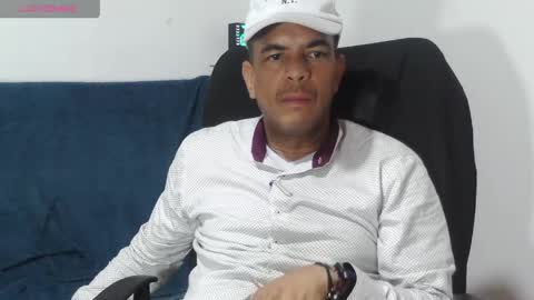 Snapshot of latinmartin254 chatting on May 14, 2026, 1:12 am latinmartin254 online show from May 14, 2026, 1:12 am