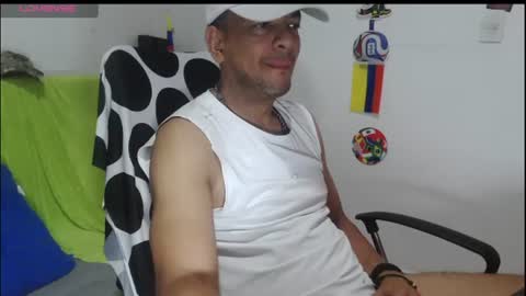 Snapshot of latinmartin254 chatting on July 20, 2026, 2:30 pm latinmartin254 online show from July 20, 2026, 2:30 pm