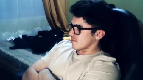 latinn_babe online show from September 28, 2025, 3:56 am