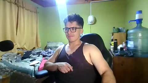 latinn_babe online show from January 15, 2026, 3:44 am