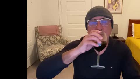 QS - INDEPENDENT MODEL online show from January 9, 2026, 2:58 am