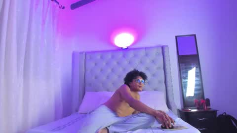 Snapshot of latinodark chatting on February 11, 2026, 3:11 am latinodark online show from February 11, 2026, 3:11 am