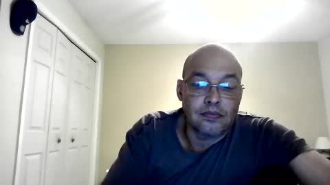 latinoinfla online show from October 10, 2025, 1:48 am