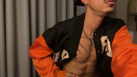 latinprincee online show from February 27, 2026, 7:52 am