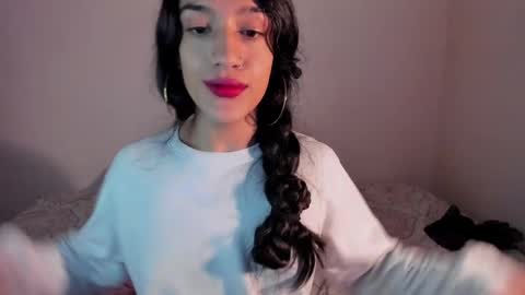 latinsecretfantasy online show from February 17, 2025, 8:47 pm