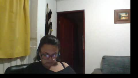 Snapshot of lau16310 chatting on May 31, 2026, 1:58 am Laura online show from May 31, 2026, 1:58 am