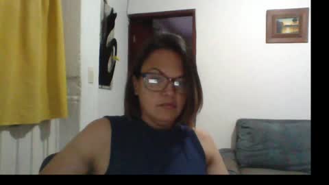 Snapshot of lau16310 chatting on May 31, 2026, 10:55 pm Laura online show from May 31, 2026, 10:55 pm
