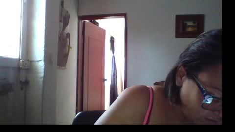 Snapshot of lau16310 chatting on June 3, 2026, 2:44 pm Laura online show from June 3, 2026, 2:44 pm