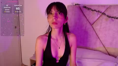 Snapshot of laugreen chatting on November 29, 2025, 5:27 pm Laura online show from November 29, 2025, 5:27 pm