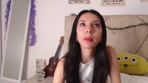 Snapshot of laugreen chatting on June 24, 2026, 4:33 am Laura online show from June 24, 2026, 4:33 am