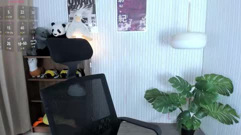 Snapshot of laukyubey1 chatting on February 2, 2026, 8:29 pm laukyubey1 online show from February 2, 2026, 8:29 pm