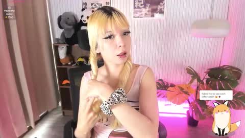 Snapshot of laukyubey1 chatting on February 24, 2026, 8:40 pm laukyubey1 online show from February 24, 2026, 8:40 pm