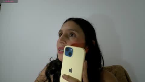 Snapshot of laura_1717 chatting on June 24, 2026, 4:00 am laura online show from June 24, 2026, 4:00 am