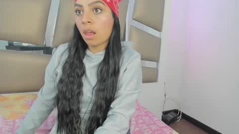 Snapshot of laura__js_ chatting on February 21, 2025, 9:32 pm laura__js_ online show from February 21, 2025, 9:32 pm