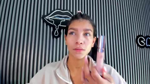 Laura online show from February 20, 2025, 12:47 pm