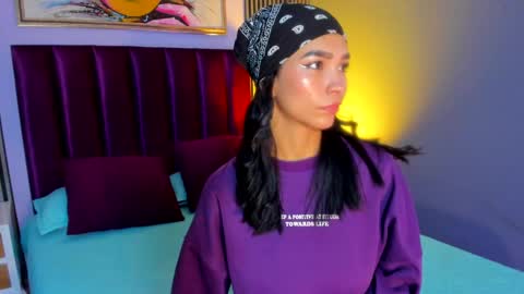 Snapshot of laura_aristizabal_19 chatting on April 17, 2026, 12:52 pm Laura online show from April 17, 2026, 12:52 pm