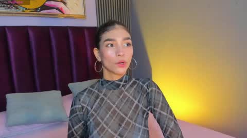Snapshot of laura_aristizabal_19 chatting on May 11, 2026, 11:49 am Laura online show from May 11, 2026, 11:49 am