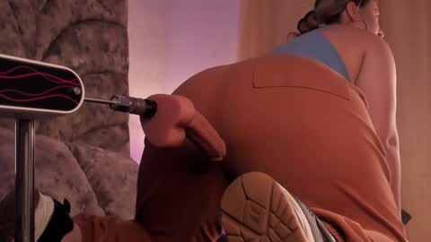 Laura Bassi online show from February 23, 2026, 3:59 am