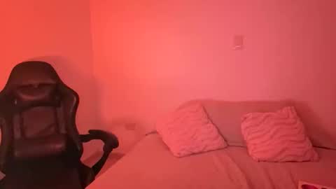 laura online show from February 14, 2026, 11:23 pm