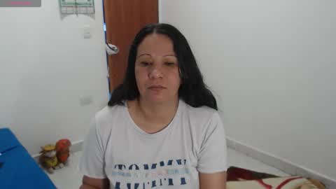 Snapshot of laura_foxx2379 chatting on February 4, 2026, 3:40 pm laura_foxx2379 online show from February 4, 2026, 3:40 pm