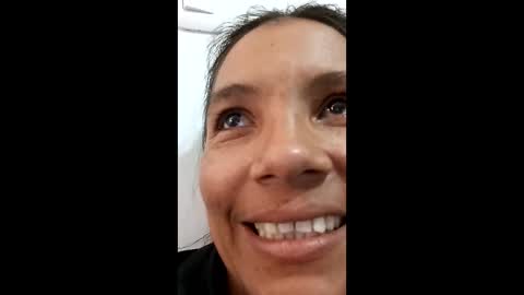  Laura  online show from April 14, 2026, 7:20 pm