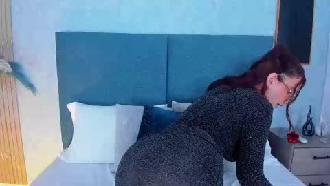 LauraIvy online show from February 28, 2026, 2:40 pm