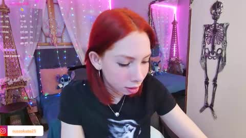 Snapshot of laura_olssen chatting on January 27, 2025, 12:37 pm Kate online show from January 27, 2025, 12:37 pm