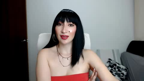 Snapshot of laura_pervert_ chatting on April 23, 2026, 1:29 am Laura online show from April 23, 2026, 1:29 am