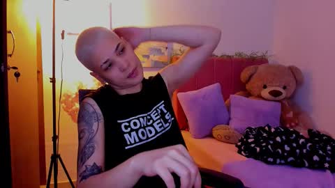 Laura Rose online show from March 24, 2026, 7:19 pm