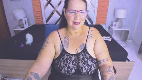 Laura online show from May 3, 2026, 12:00 pm
