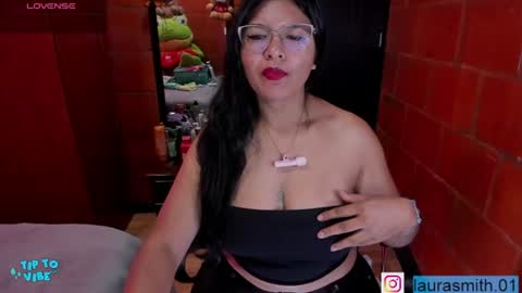 Snapshot of laura_smith0 chatting on June 27, 2026, 3:39 pm Laura independent model Next show Monday 2th December online show from June 27, 2026, 3:39 pm