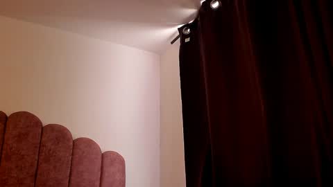 Snapshot of laura_soe chatting on May 18, 2026, 1:50 pm LAURA SOE online show from May 18, 2026, 1:50 pm