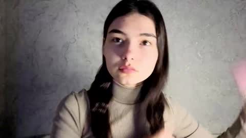 Laura online show from February 18, 2026, 12:45 pm