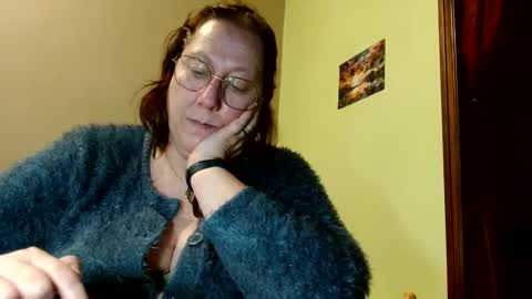 laureanne online show from February 10, 2025, 8:42 pm