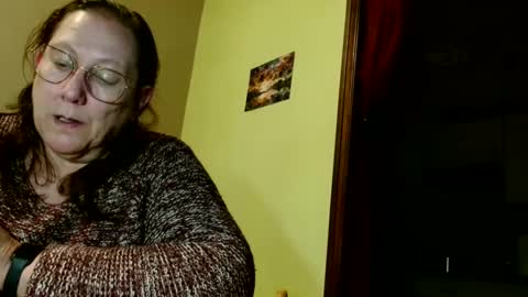 laureanne online show from March 8, 2025, 8:35 pm