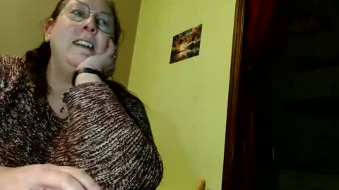 laureanne online show from March 9, 2025, 8:21 pm