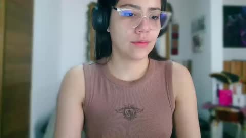 Lauren online show from May 29, 2026, 3:21 pm