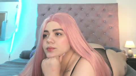 Snapshot of laurenlaine99 chatting on June 27, 2026, 1:21 am laurenlaine online show from June 27, 2026, 1:21 am