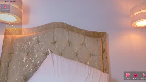 laurenn_smitth online show from March 13, 2026, 5:19 pm