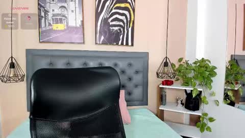 Snapshot of laurenrosee_ chatting on September 11, 2025, 2:39 pm Lauren  online show from September 11, 2025, 2:39 pm