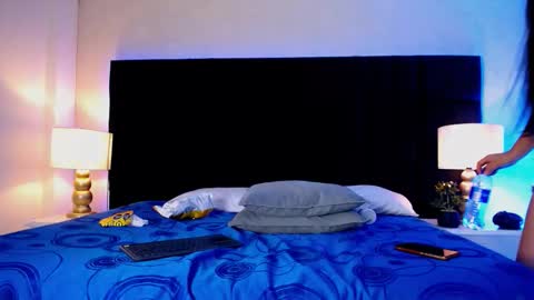 L A U R E N T  M O R R I S online show from February 12, 2026, 3:51 pm