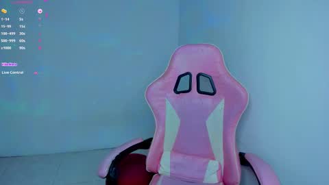 lau online show from October 2, 2025, 5:53 pm