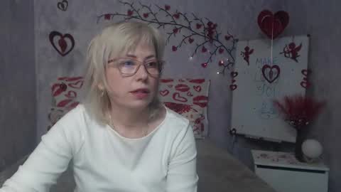 Lauren online show from February 16, 2026, 6:09 am