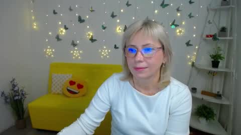 Lauren online show from March 9, 2026, 6:06 am