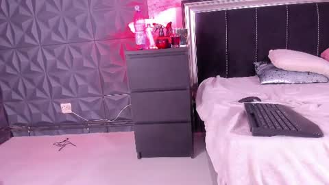 Snapshot of lauryn_cooper chatting on August 3, 2026, 6:12 am laurin online show from August 3, 2026, 6:12 am