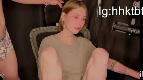 Snapshot of lavalamp_ chatting on July 19, 2026, 12:20 pm Kate and Vlad online show from July 19, 2026, 12:20 pm