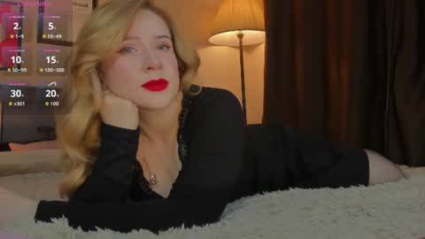 Snapshot of lavender_tender chatting on June 9, 2026, 9:04 pm Lav online show from June 9, 2026, 9:04 pm