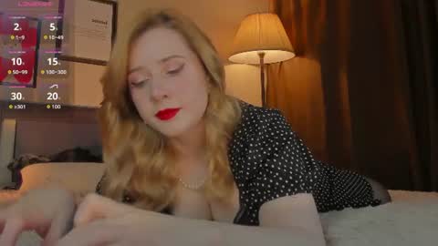 Snapshot of lavender_tender chatting on June 19, 2026, 9:18 pm Lav online show from June 19, 2026, 9:18 pm